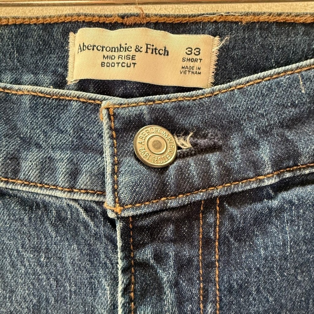 Abercrombie & Fitch Mid Rise Bootcut Jeans Womens 33 Short Dark Wash Stretch NWT - Picture 2 of 11